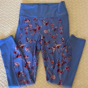 Motion 365 by Fabletics size M leggings